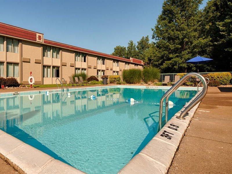 Baymont Inn & Suites Marietta Exteriér fotografie