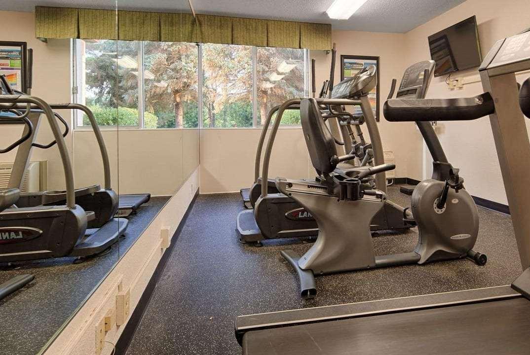 Baymont Inn & Suites Marietta Exteriér fotografie