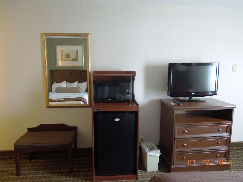 Baymont Inn & Suites Marietta Exteriér fotografie